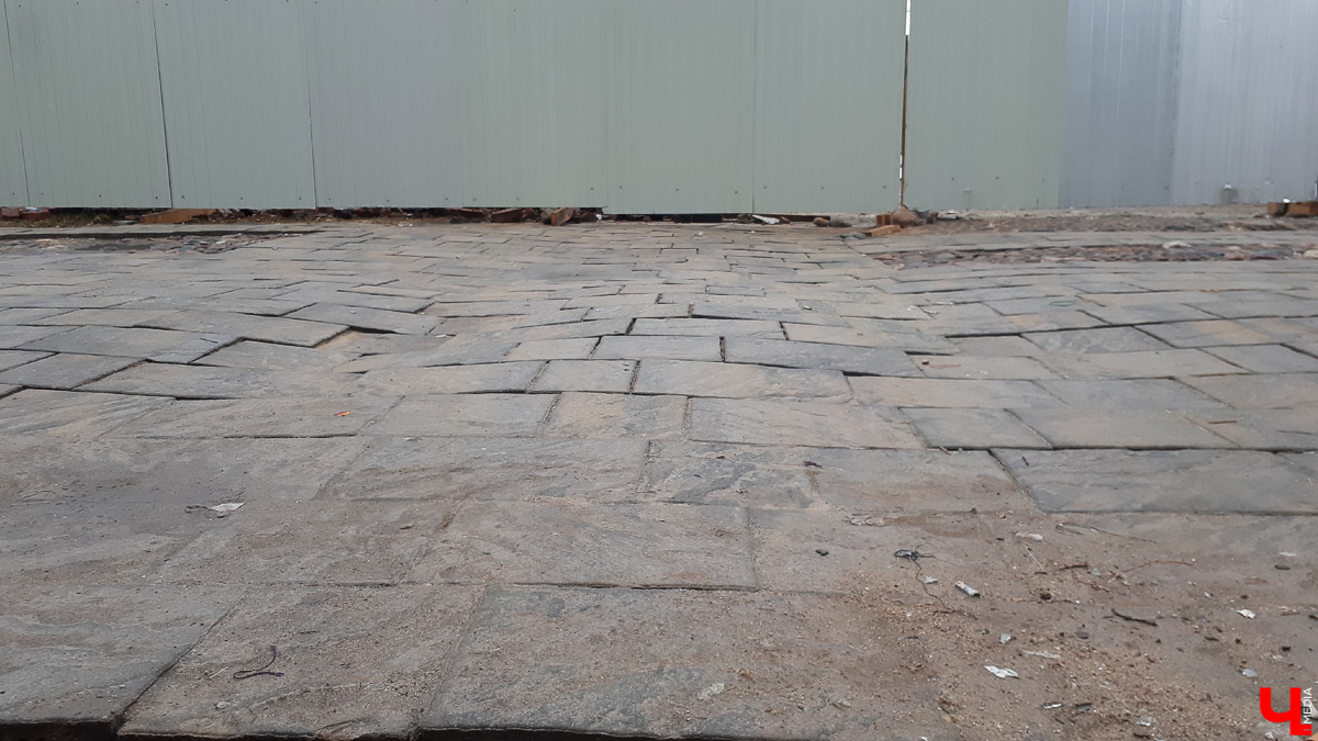 Фотообзор: как выглядит «Суздаль. Зарядье. Активация» весной 2020 года. Проблемы с реализацией проекта стоимостью 50 миллионов рублей