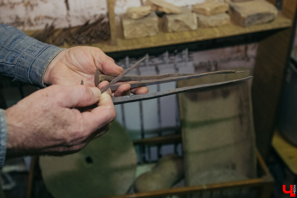 Алексей Сорокин и Юрий Никитин провели для нас необычную экскурсию по Боголюбову. Мы изучили прошлое, настоящее и будущее древнего населенного пункта