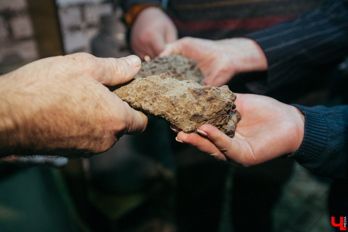 Алексей Сорокин и Юрий Никитин провели для нас необычную экскурсию по Боголюбову. Мы изучили прошлое, настоящее и будущее древнего населенного пункта