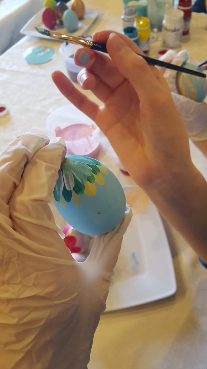 Во Владимире появится «Пасхальное дерево» - женский баскетбольный клуб «Владимирские львицы» предлагает жителям города раскрасить одну из 10 тысяч деревянных заготовок в форме яйца и внести лепту в создание арт-объекта на смотровой площадке у Успенского собора.