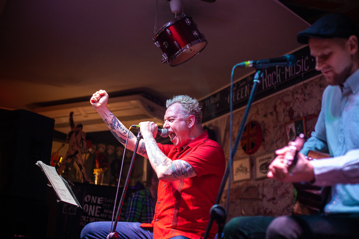 9 марта во Владимире состоялся один из самых ярких и безбашенных концертов этой весны. И «виноваты» в этом музыканты группы «Тараканы!» Дмитрий Спирин и Дмитрий Кежватов