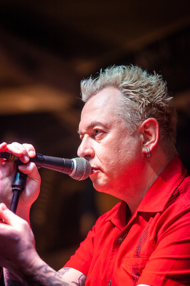 9 марта во Владимире состоялся один из самых ярких и безбашенных концертов этой весны. И «виноваты» в этом музыканты группы «Тараканы!» Дмитрий Спирин и Дмитрий Кежватов