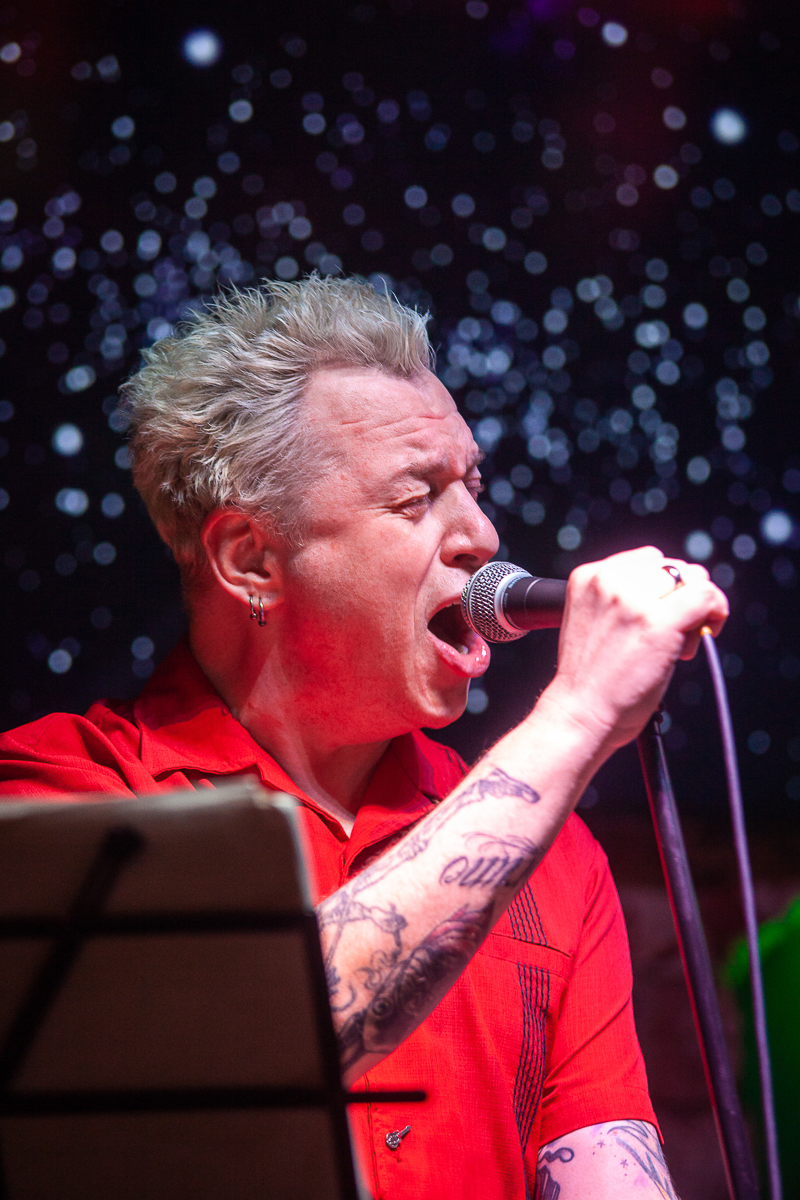 9 марта во Владимире состоялся один из самых ярких и безбашенных концертов этой весны. И «виноваты» в этом музыканты группы «Тараканы!» Дмитрий Спирин и Дмитрий Кежватов