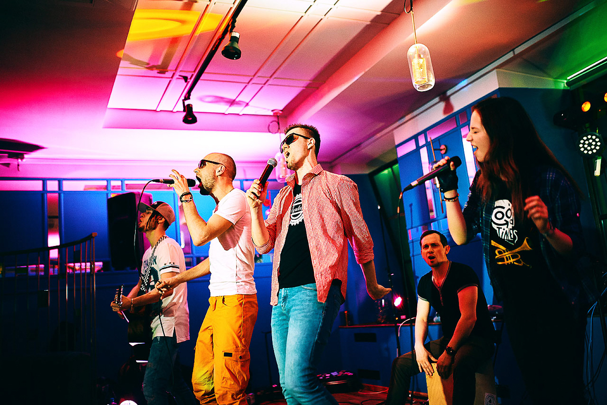 Признайтесь, что соскучились по драйвовым «ПушкарьFM»! Поэтому мы расспросили ребят о грядущем музыкальном сезоне, новых песнях и проверенных хитах