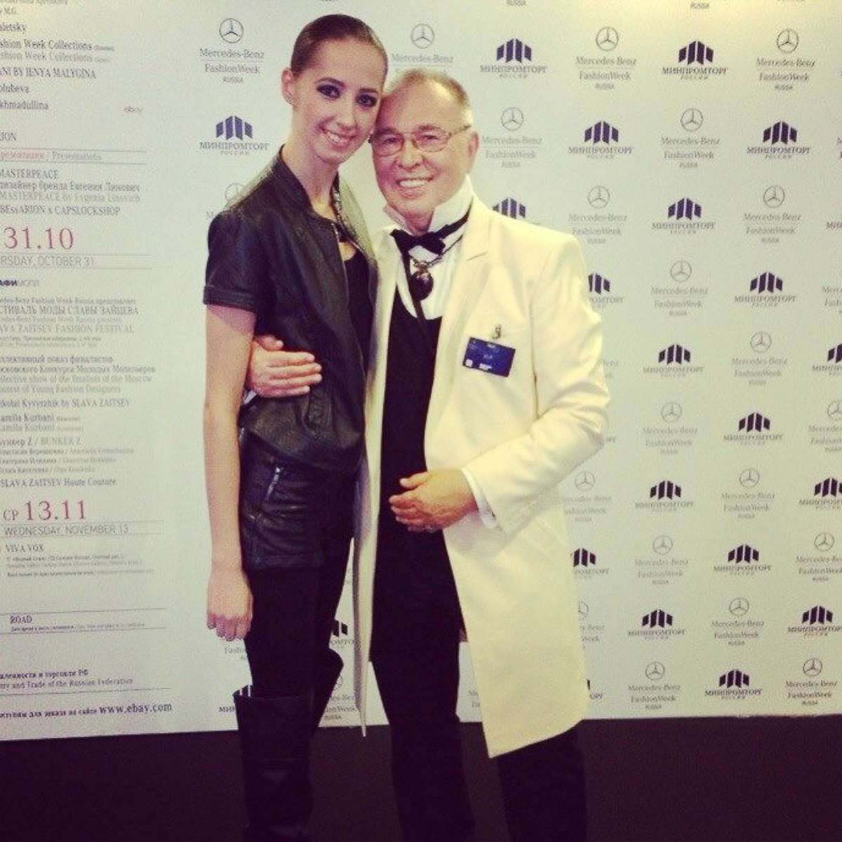 Ольга Корнева родилась и выросла во Владимире. Когда-то она хотела связать свою жизнь с художественной гимнастикой, но судьба распорядилась иначе. Девушка уже много лет работает в Доме моды Вячеслава Зайцева