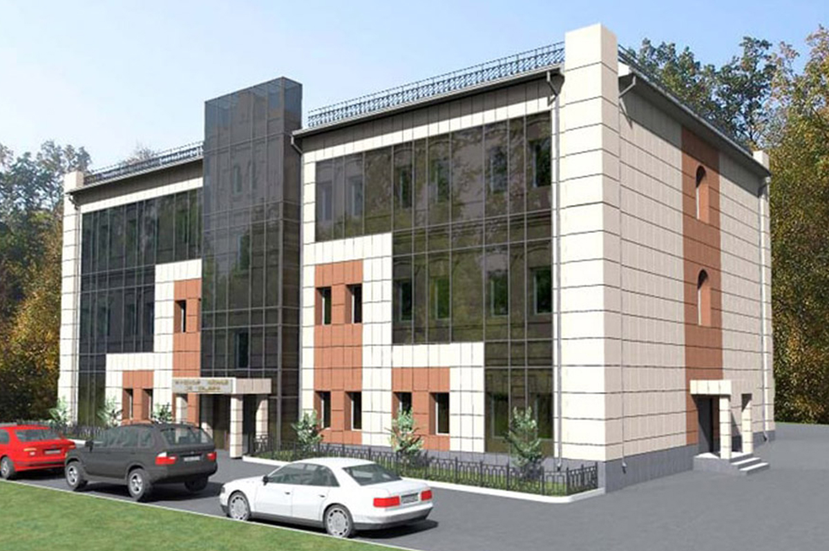 Ямы на дорогах, покрышки в качестве дворовых украшений, не вписывающиеся в исторический контекст здания. Что Илья Варламов раскритикует во Владимире на сей раз?