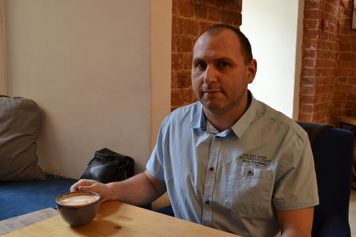 Что такое каратэ? С какого возраста дети могут ходить на тренировки? Что важнее — нацеленность на спортивные победы или возможность постоять за себя на улице? На все вопросы, связанные с этим видом боевых искусств, ответил вице-президент организации «Спортивный клуб „САН-РИН“» Александр Кузьмин