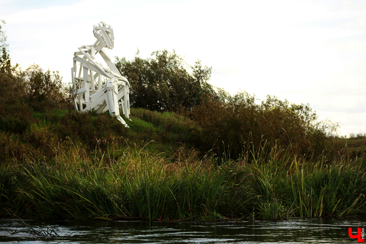 В Киржаче планируется открытие необычного «Музея ледниковых камней» под открытым небом. Это новый и неожиданный объект в духе ленд-арта — произведение, созданное самой природой и ограненное руками человека