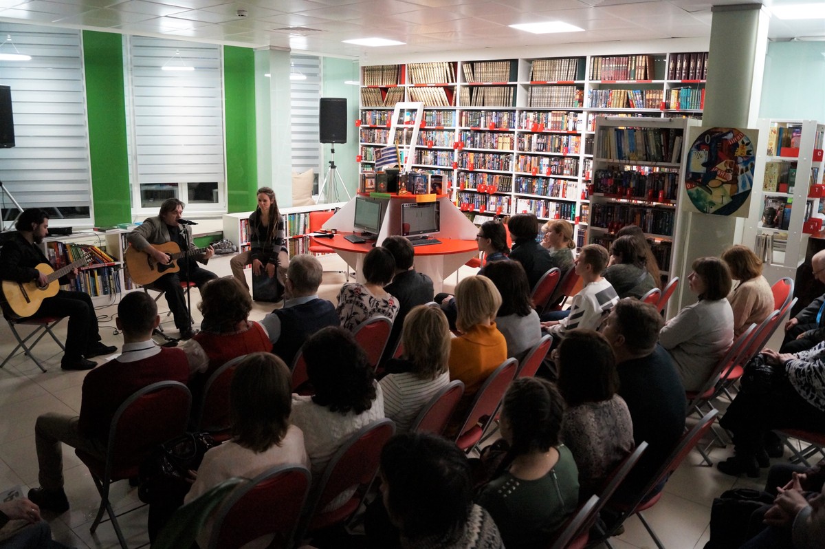 С приходом коронавируса в Россию регионы адаптируются к новому образу жизни. Во Владимире, например, ввели “режим повышенной готовности”, и теперь каждый выживает в нем, как может. Мы выяснили, что происходит в каждой сфере города в период пандемии