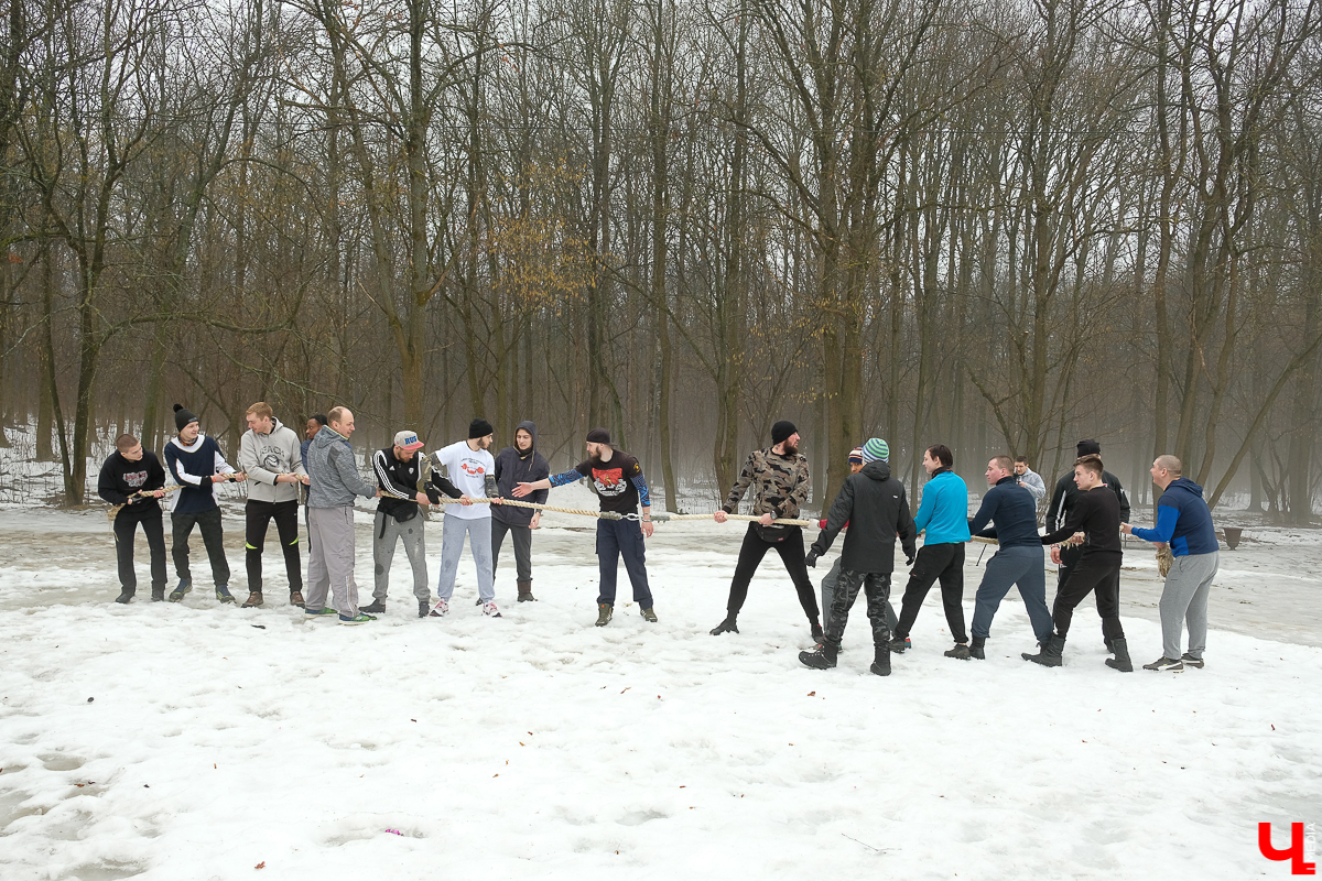 С приходом коронавируса в Россию регионы адаптируются к новому образу жизни. Во Владимире, например, ввели “режим повышенной готовности”, и теперь каждый выживает в нем, как может. Мы выяснили, что происходит в каждой сфере города в период пандемии