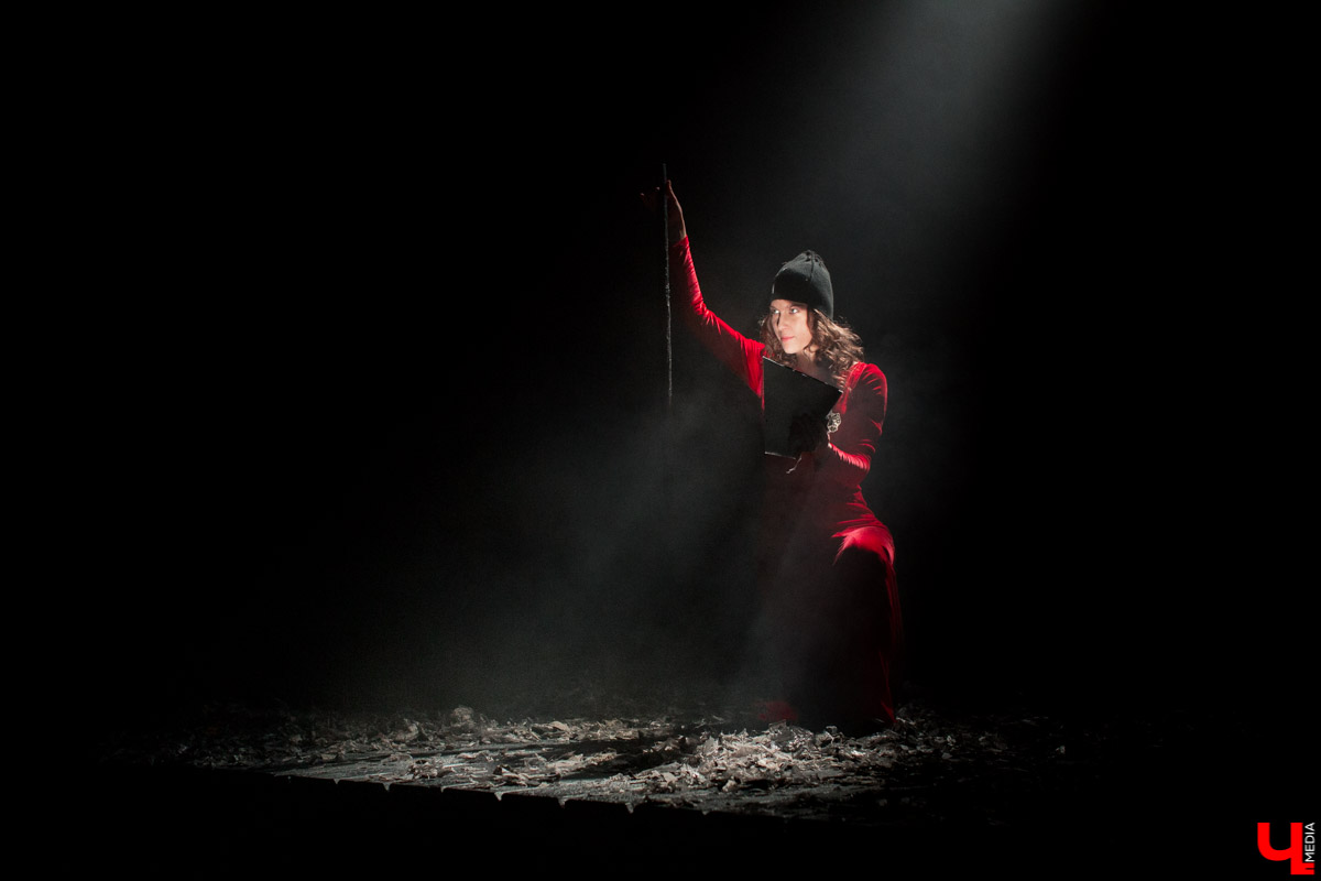 С приходом коронавируса в Россию регионы адаптируются к новому образу жизни. Во Владимире, например, ввели “режим повышенной готовности”, и теперь каждый выживает в нем, как может. Мы выяснили, что происходит в каждой сфере города в период пандемии