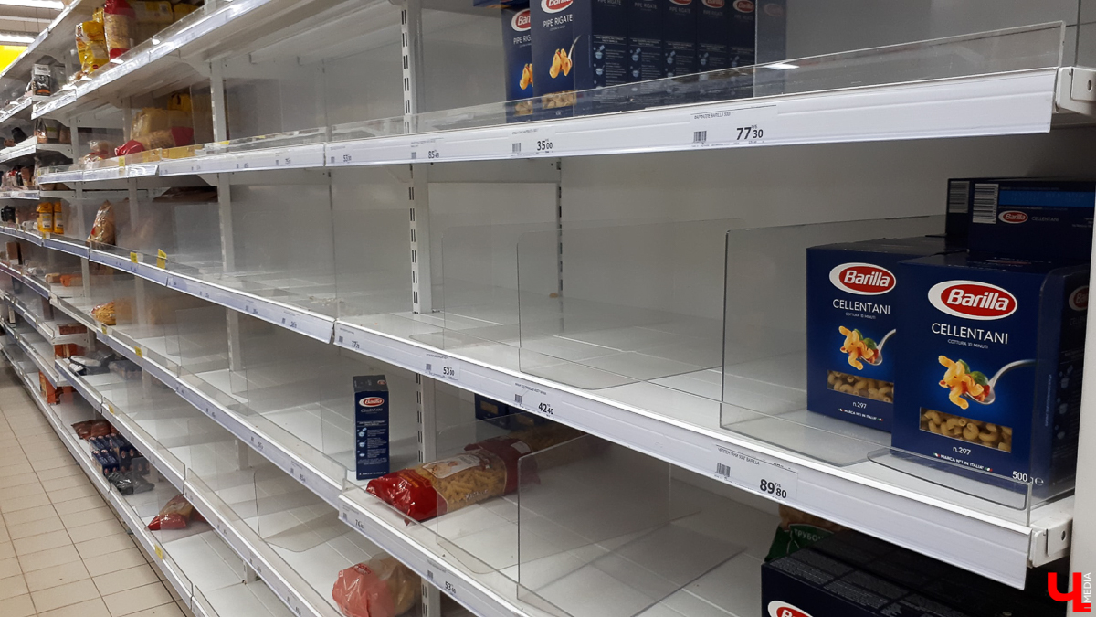 С приходом коронавируса в Россию регионы адаптируются к новому образу жизни. Во Владимире, например, ввели “режим повышенной готовности”, и теперь каждый выживает в нем, как может. Мы выяснили, что происходит в каждой сфере города в период пандемии