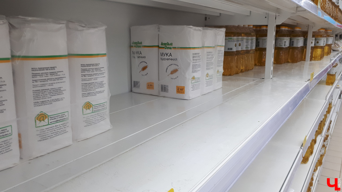 С приходом коронавируса в Россию регионы адаптируются к новому образу жизни. Во Владимире, например, ввели “режим повышенной готовности”, и теперь каждый выживает в нем, как может. Мы выяснили, что происходит в каждой сфере города в период пандемии