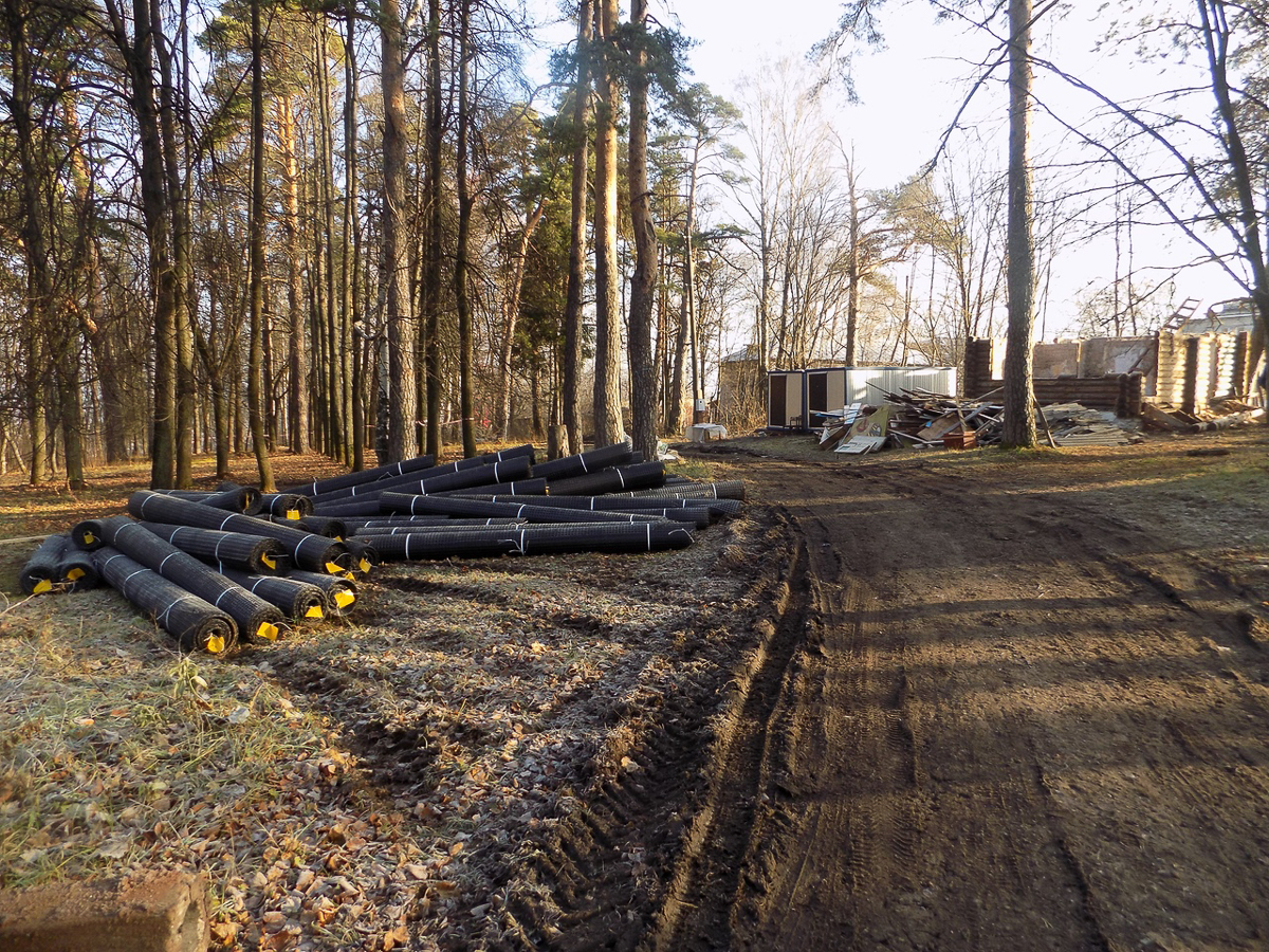 В Гороховце заканчивают строительство набережной. А вот обновление парка затягивается