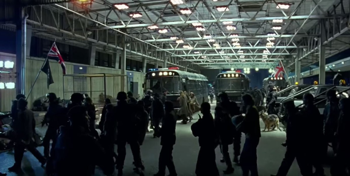 Что там с кинопремьерами, ждать ли новых сериалов и какие фильмы посмотреть во время самоизоляции? Блогер Илья Кролик все рассказал, показал и  топ-5 карантинных фильмов собрал