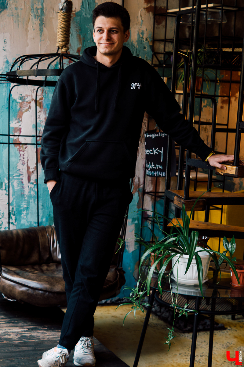 Тот случай, когда отчисление на последнем курсе университета не стало фатальным. История владимирца, который благодаря школьной газете и любви к Counter-Strike пошел в журналистику, позже став главным редактором «Афиши Daily»