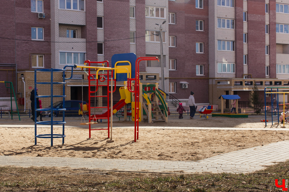 А правда, что в Веризино всегда дует сильный ветер и пахнет кормом для животных? И вообще, каково жить за Пекинкой? Отвечаем на самые животрепещущие вопросы, связанные с относительно новым микрорайоном