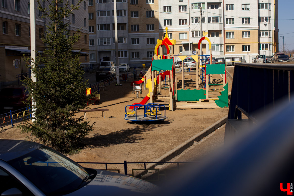 А правда, что в Веризино всегда дует сильный ветер и пахнет кормом для животных? И вообще, каково жить за Пекинкой? Отвечаем на самые животрепещущие вопросы, связанные с относительно новым микрорайоном