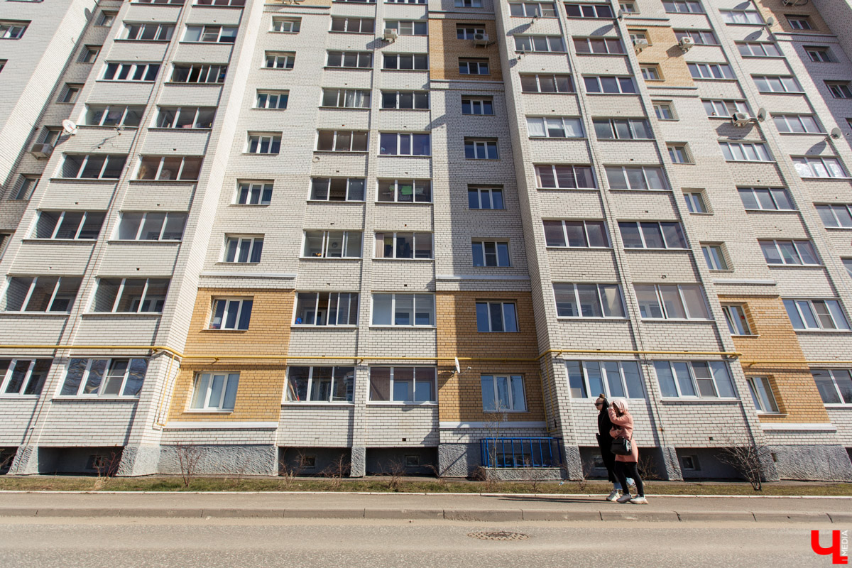 А правда, что в Веризино всегда дует сильный ветер и пахнет кормом для животных? И вообще, каково жить за Пекинкой? Отвечаем на самые животрепещущие вопросы, связанные с относительно новым микрорайоном