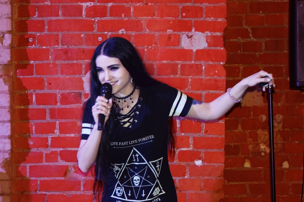 В День смеха общаемся с владимирскими комиками и узнаем, как у них дела и чем они занимаются в этот непростой период