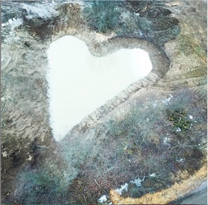 В Киржаче за 5 лет появилось более 20 новых локаций. Самая “свежая” - “Музей ледниковых камней”, которая открылась 4 апреля. Мы пообщались с автором глобального плана привлечения туристов в город - меценатом Евгением Федоровым