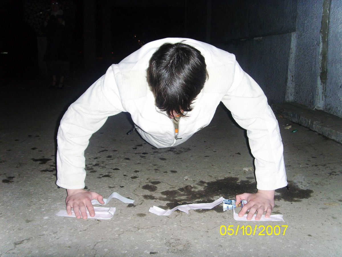 Геймерский авторитет на форуме, дружба по «аське» длиной в 15 лет, сходки гиков 2007 года и блог-туры. Читайте, как владимирцы развлекались до появления «ВКонтакте»