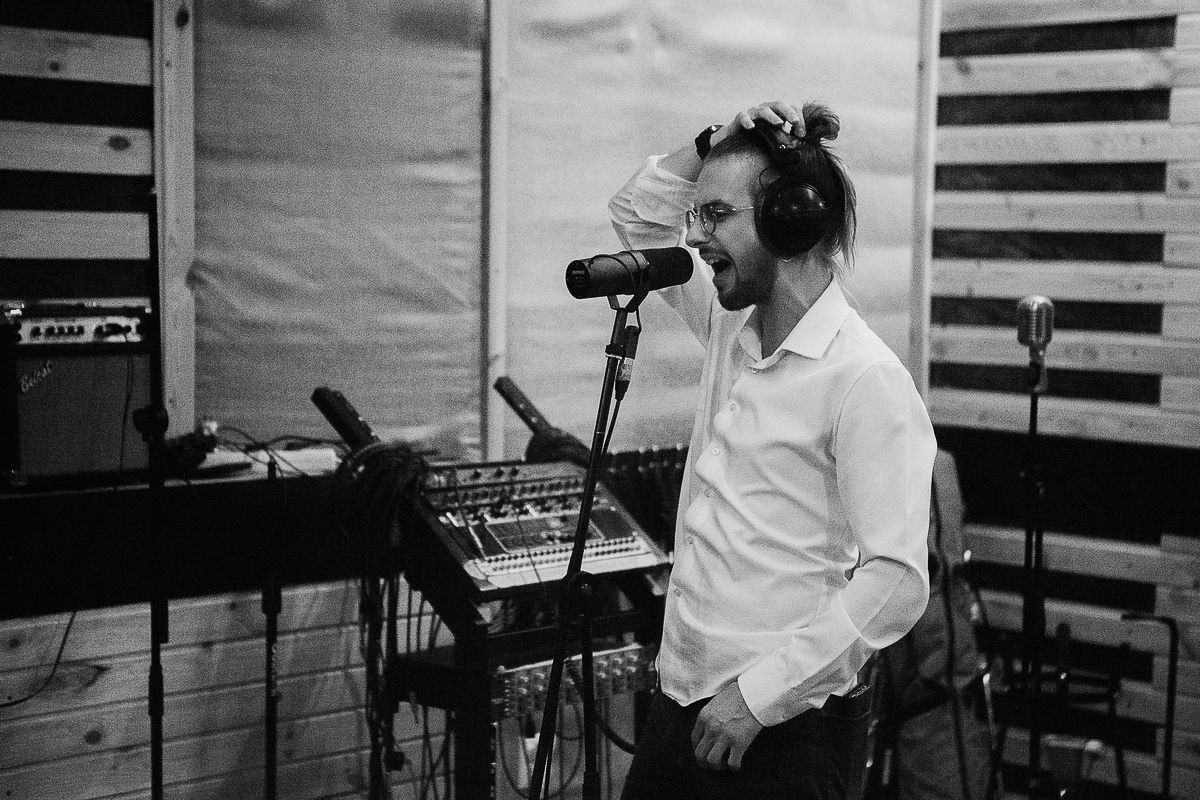 Участник одной из самых непривычных местному слушателю групп про многострадальный новый клип «Enine (Shaman`s dreams)», гостевое участие солиста «Хартыги» и немое кино