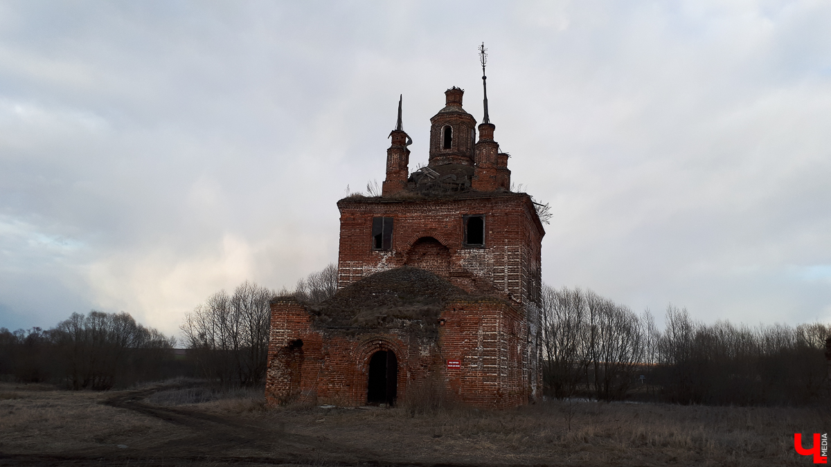 Экспедиция в село Вышеславское Суздальского района и фоторепортаж о двух заброшенных церквях