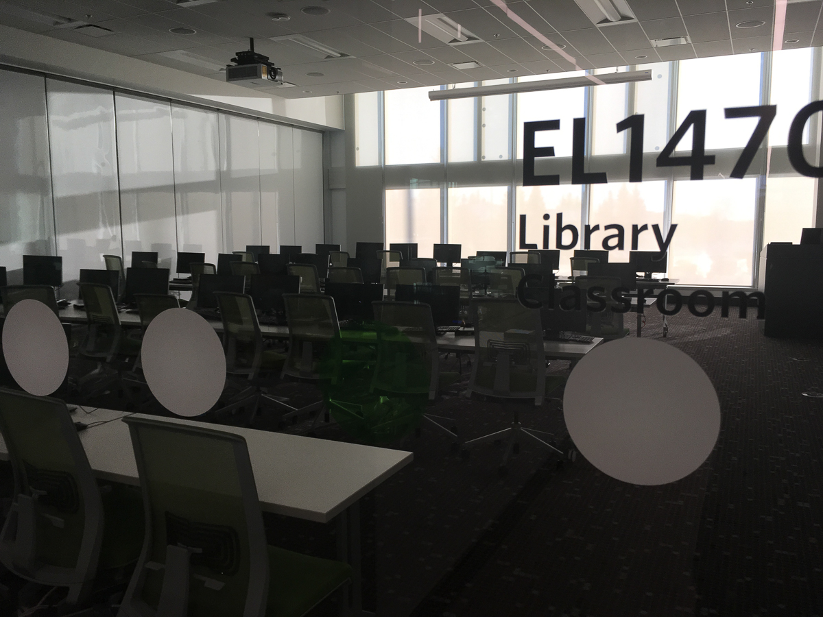 Роман Левандовский с 2015 года живет и учится за границей. Побывал на Северном Кипре, в Канаде, США и Колумбии. Мы попросили его сравнить зарубежные города с родным Владимиром