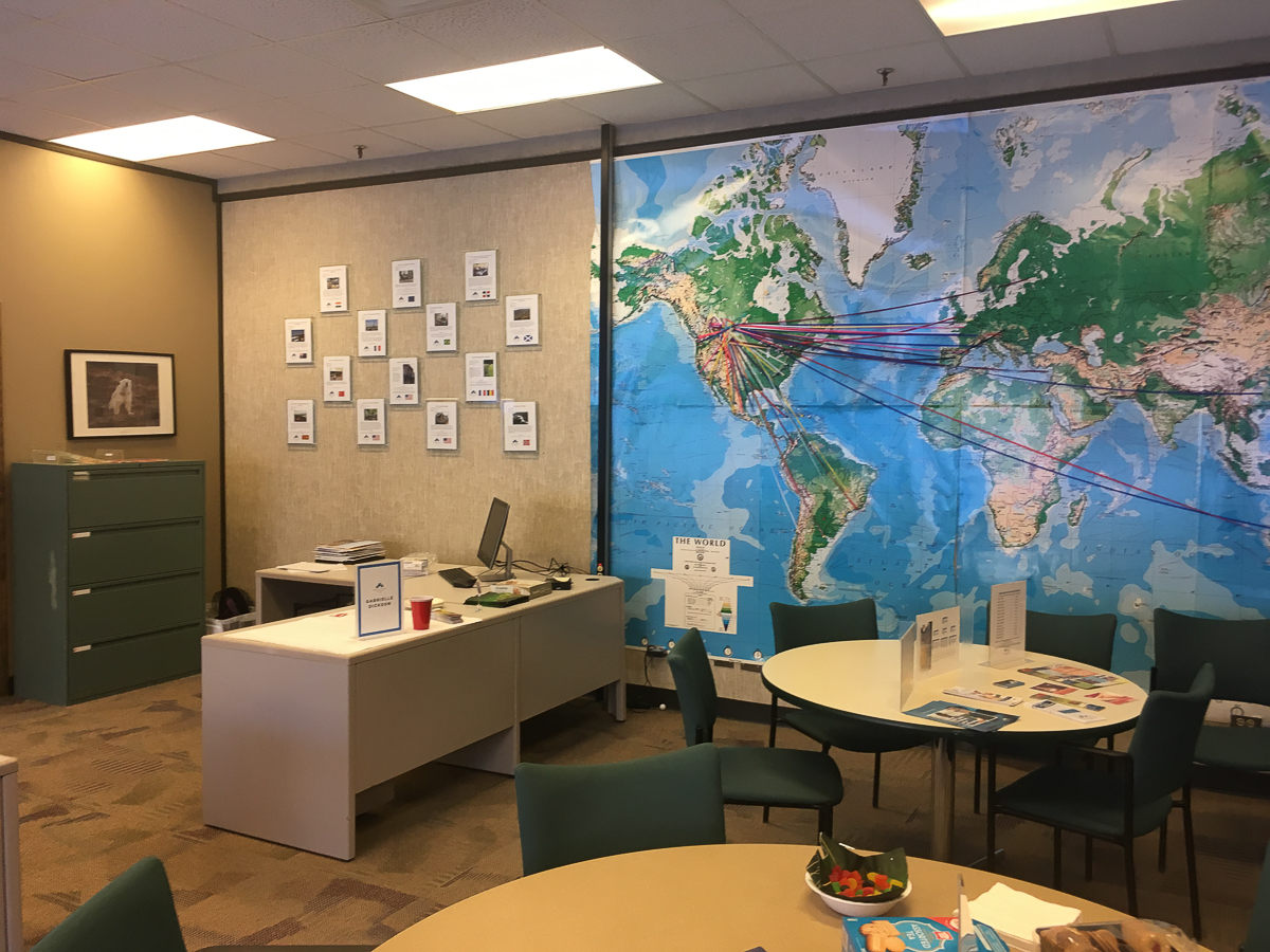 Роман Левандовский с 2015 года живет и учится за границей. Побывал на Северном Кипре, в Канаде, США и Колумбии. Мы попросили его сравнить зарубежные города с родным Владимиром