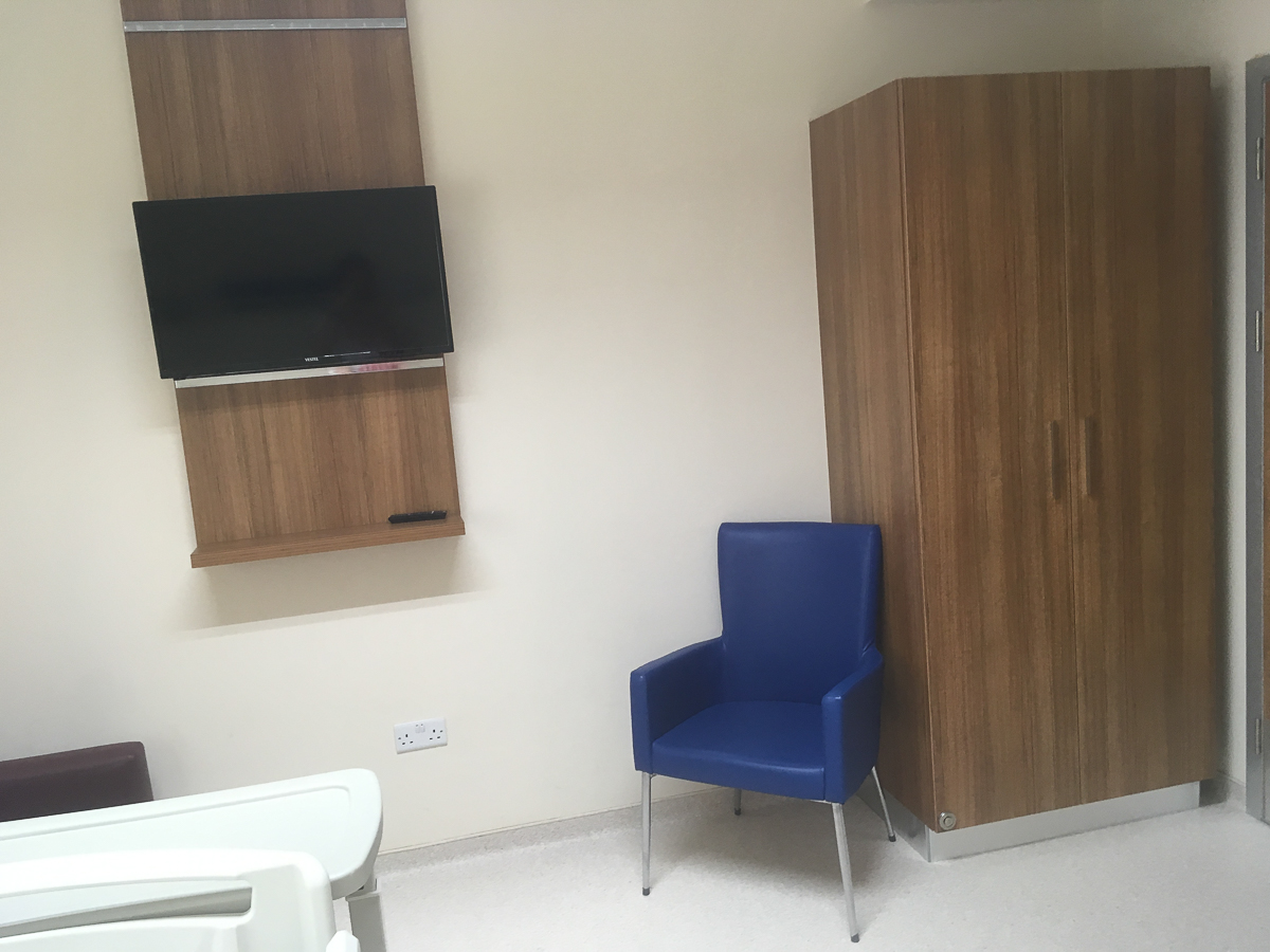 Роман Левандовский с 2015 года живет и учится за границей. Побывал на Северном Кипре, в Канаде, США и Колумбии. Мы попросили его сравнить зарубежные города с родным Владимиром