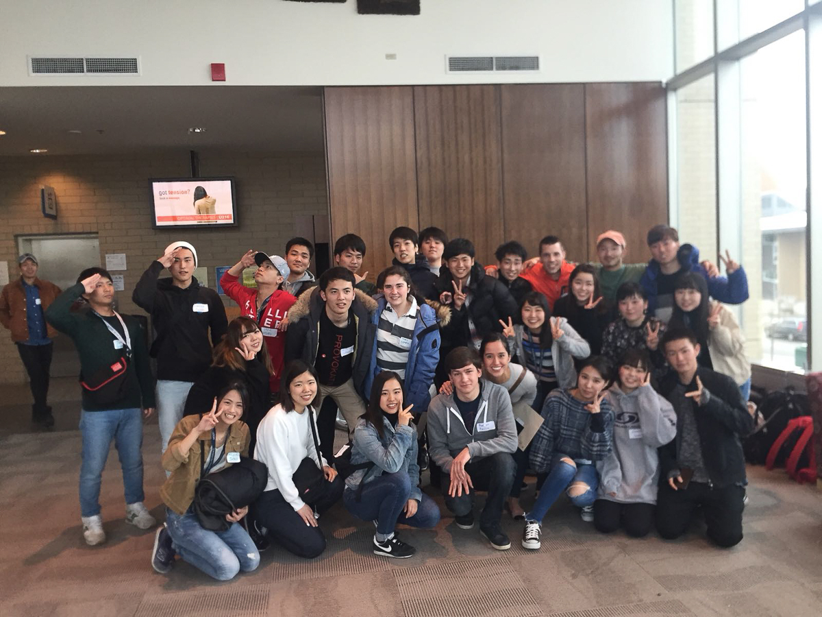 Роман Левандовский с 2015 года живет и учится за границей. Побывал на Северном Кипре, в Канаде, США и Колумбии. Мы попросили его сравнить зарубежные города с родным Владимиром