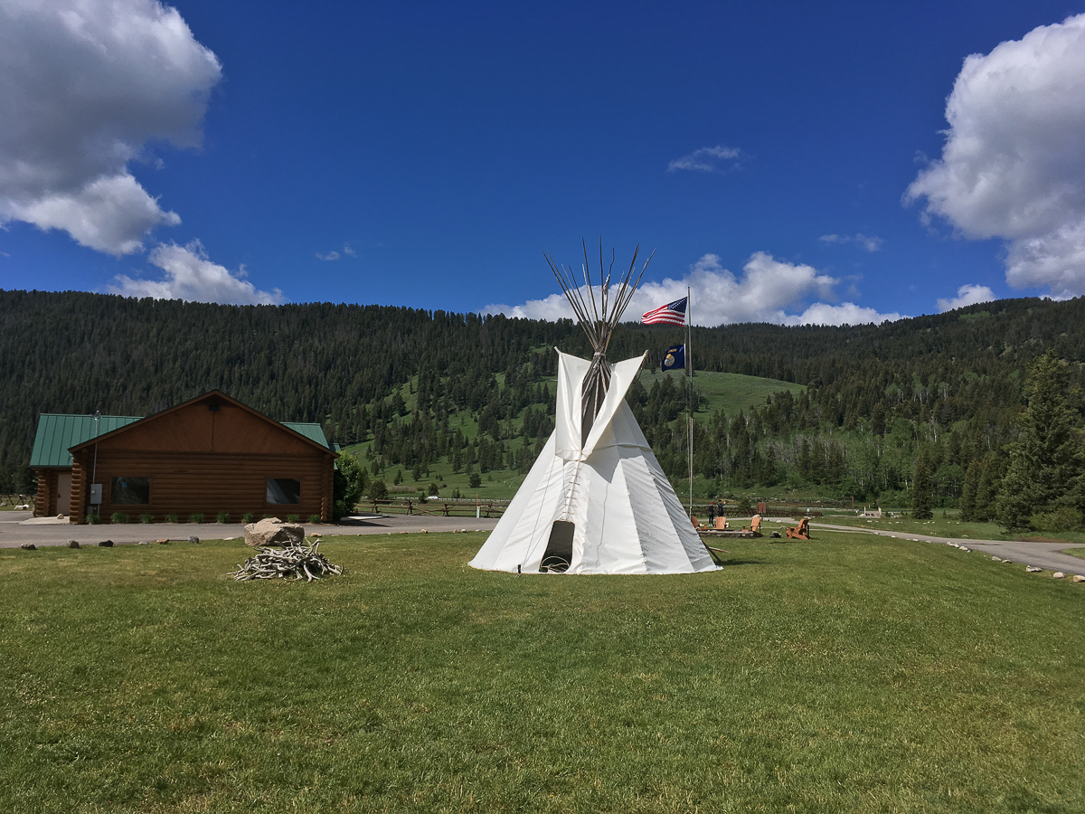 Роман Левандовский с 2015 года живет и учится за границей. Побывал на Северном Кипре, в Канаде, США и Колумбии. Мы попросили его сравнить зарубежные города с родным Владимиром