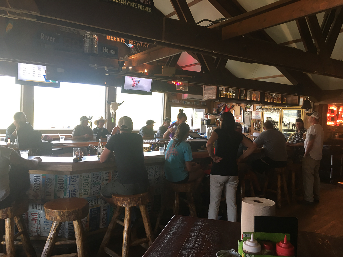 Роман Левандовский с 2015 года живет и учится за границей. Побывал на Северном Кипре, в Канаде, США и Колумбии. Мы попросили его сравнить зарубежные города с родным Владимиром