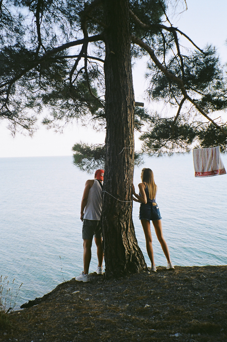 «Олимпусы», «инстаксы», «ФЭДы», «Зениты» в технических особенностях, ценах и ламповых фотографиях от молодых-горячих талантливых владимирцев