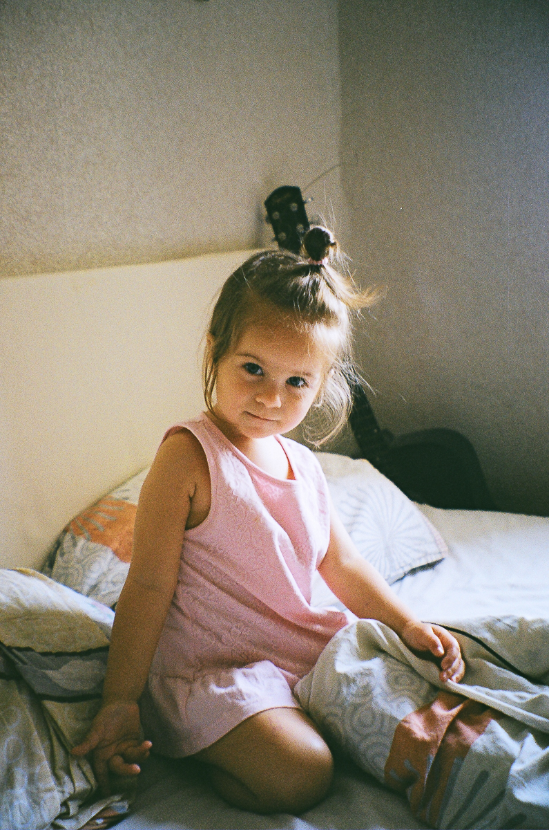 «Олимпусы», «инстаксы», «ФЭДы», «Зениты» в технических особенностях, ценах и ламповых фотографиях от молодых-горячих талантливых владимирцев