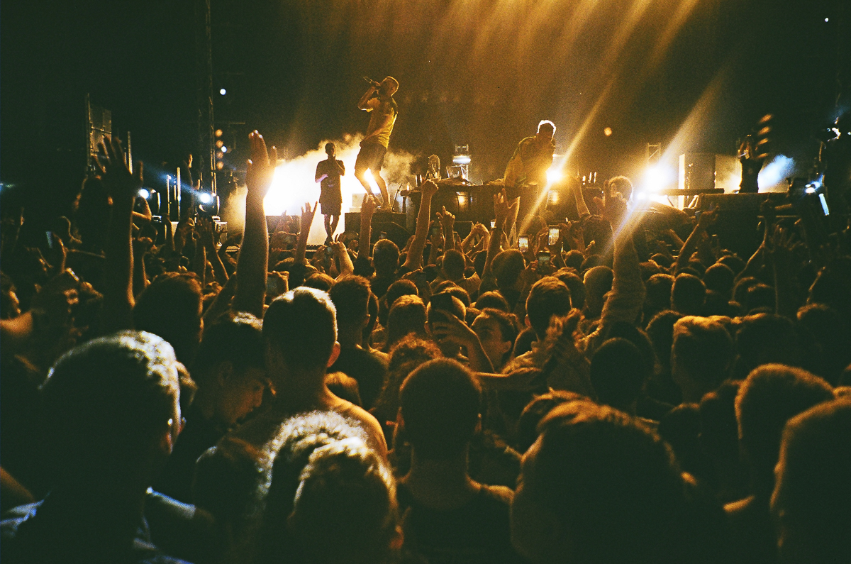 «Олимпусы», «инстаксы», «ФЭДы», «Зениты» в технических особенностях, ценах и ламповых фотографиях от молодых-горячих талантливых владимирцев