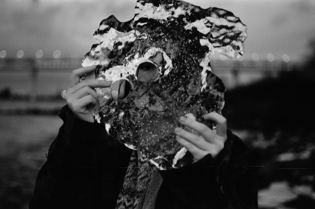 «Олимпусы», «инстаксы», «ФЭДы», «Зениты» в технических особенностях, ценах и ламповых фотографиях от молодых-горячих талантливых владимирцев