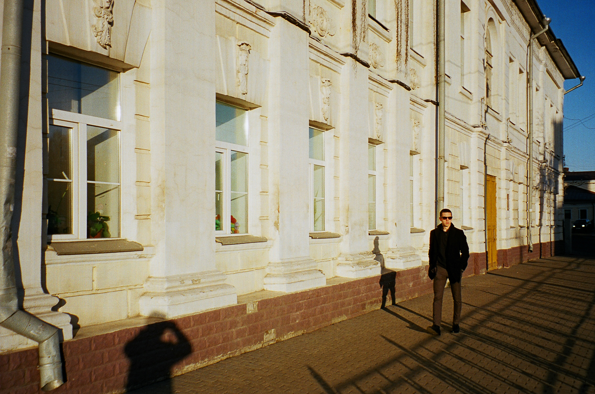 «Олимпусы», «инстаксы», «ФЭДы», «Зениты» в технических особенностях, ценах и ламповых фотографиях от молодых-горячих талантливых владимирцев