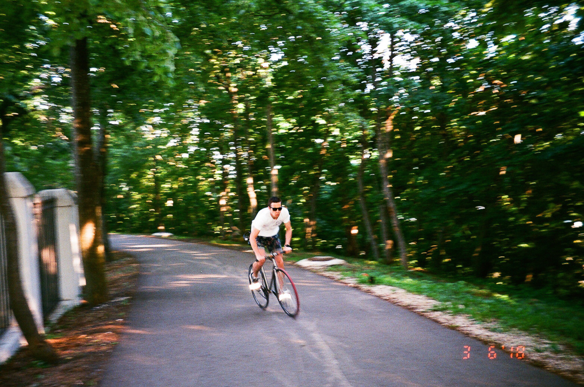 «Олимпусы», «инстаксы», «ФЭДы», «Зениты» в технических особенностях, ценах и ламповых фотографиях от молодых-горячих талантливых владимирцев