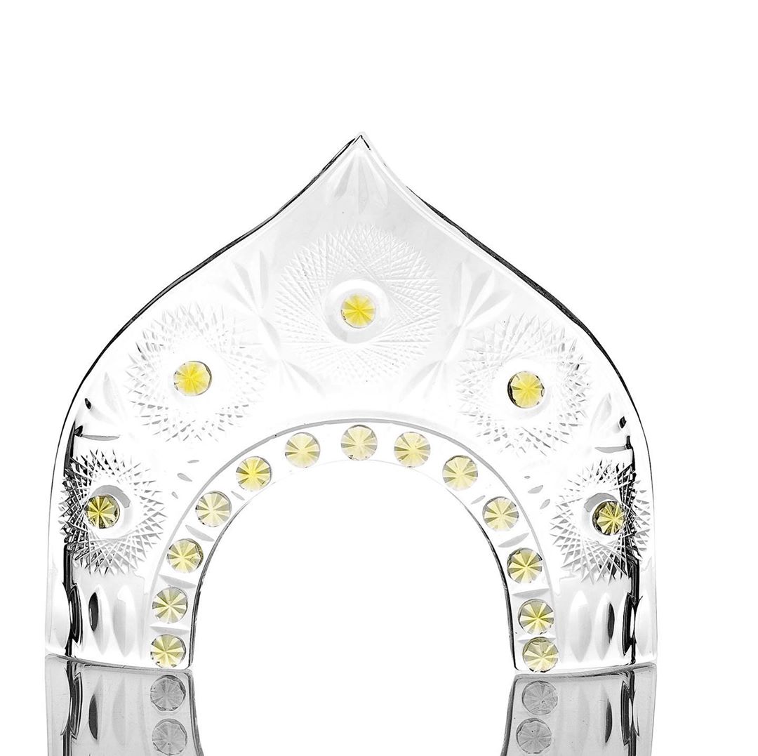 В Гусь-Хрустальном теперь производят хрустальные сувениры в виде коронавируса. И не только их. Обзор трендовых произведений народных промыслов