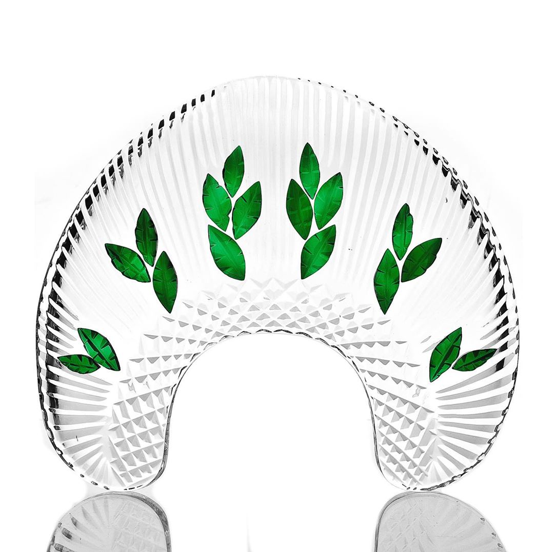 В Гусь-Хрустальном теперь производят хрустальные сувениры в виде коронавируса. И не только их. Обзор трендовых произведений народных промыслов