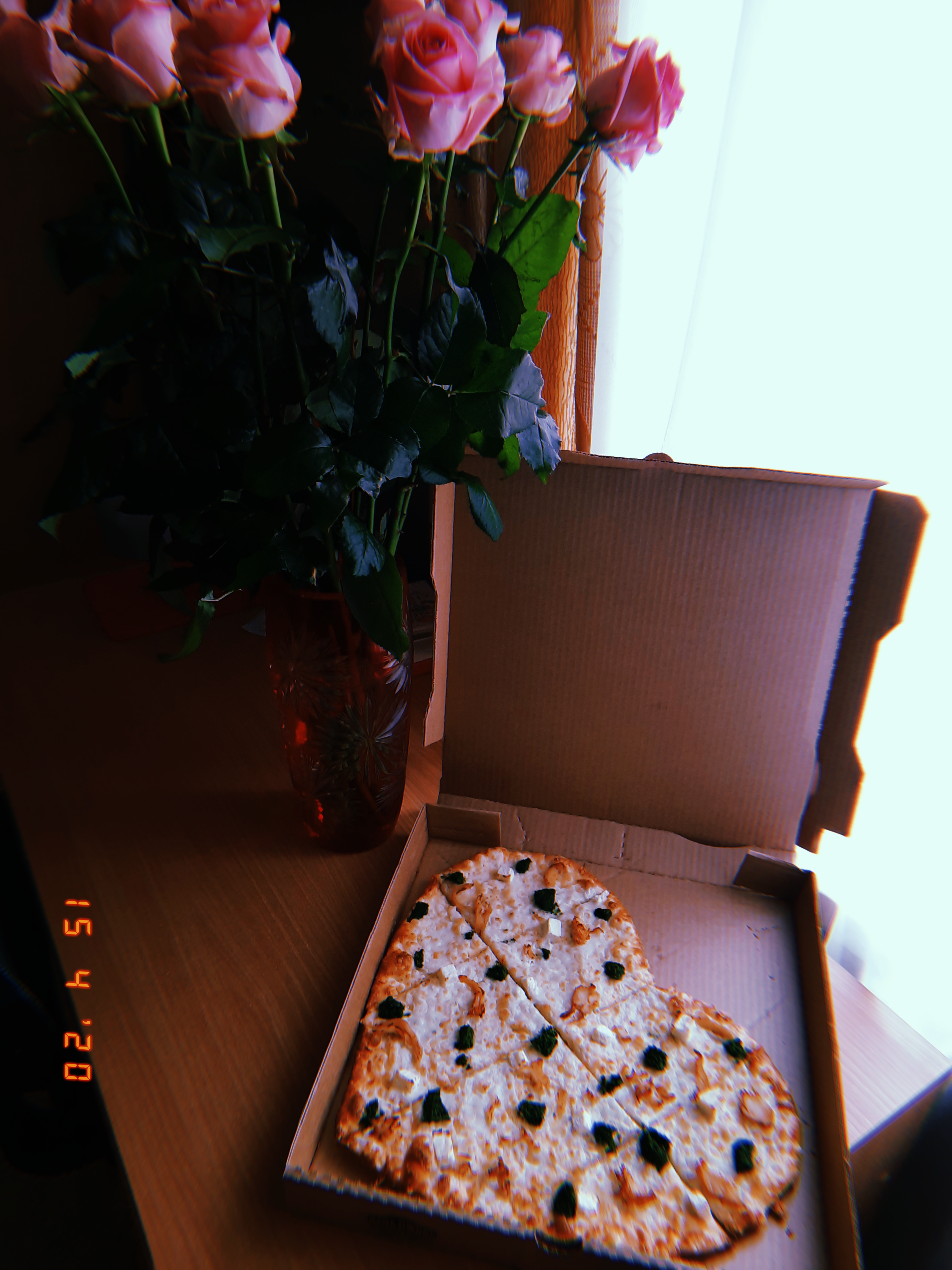 Истории ведущего Сергея Нестерова, стилиста Анны Буянкиной, дизайнера Андрея Перескокова, моделей Екатерины Крыловой и Анастасии Лобковой о праздновании дня рождения в режиме самоизоляции