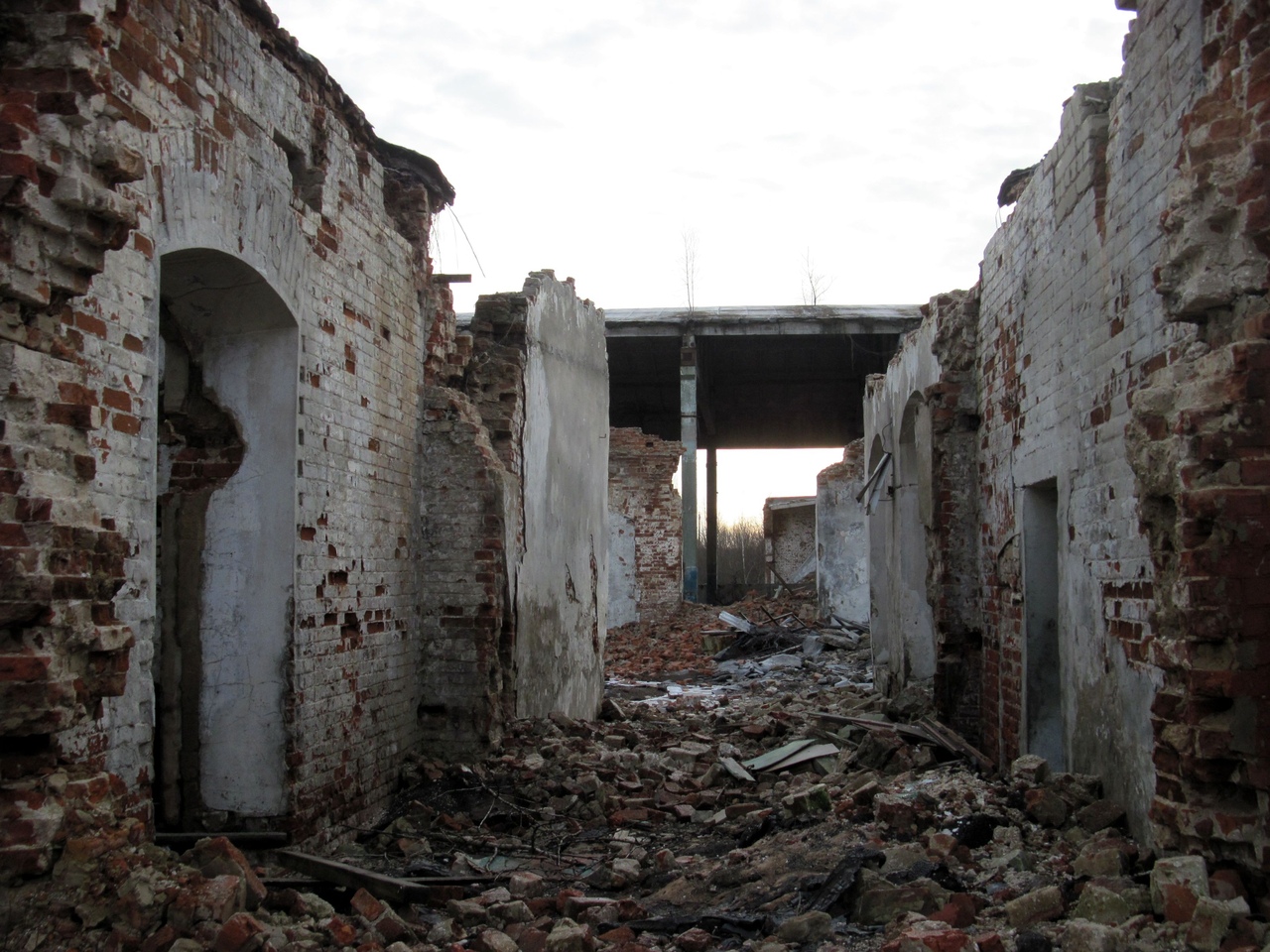 Вязниковец Игорь Федотов показал, как сейчас выглядит заброшенный завод в поселке Никологоры