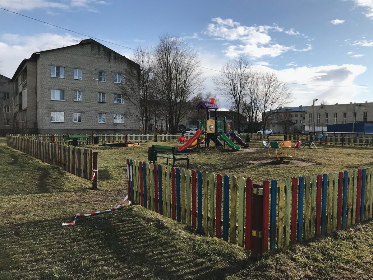 Раньше Суздаль таким можно было увидеть только очень рано утром. А теперь он так выглядит всегда. Сердце Золотого кольца буквально опустело. На улицах практически ни души