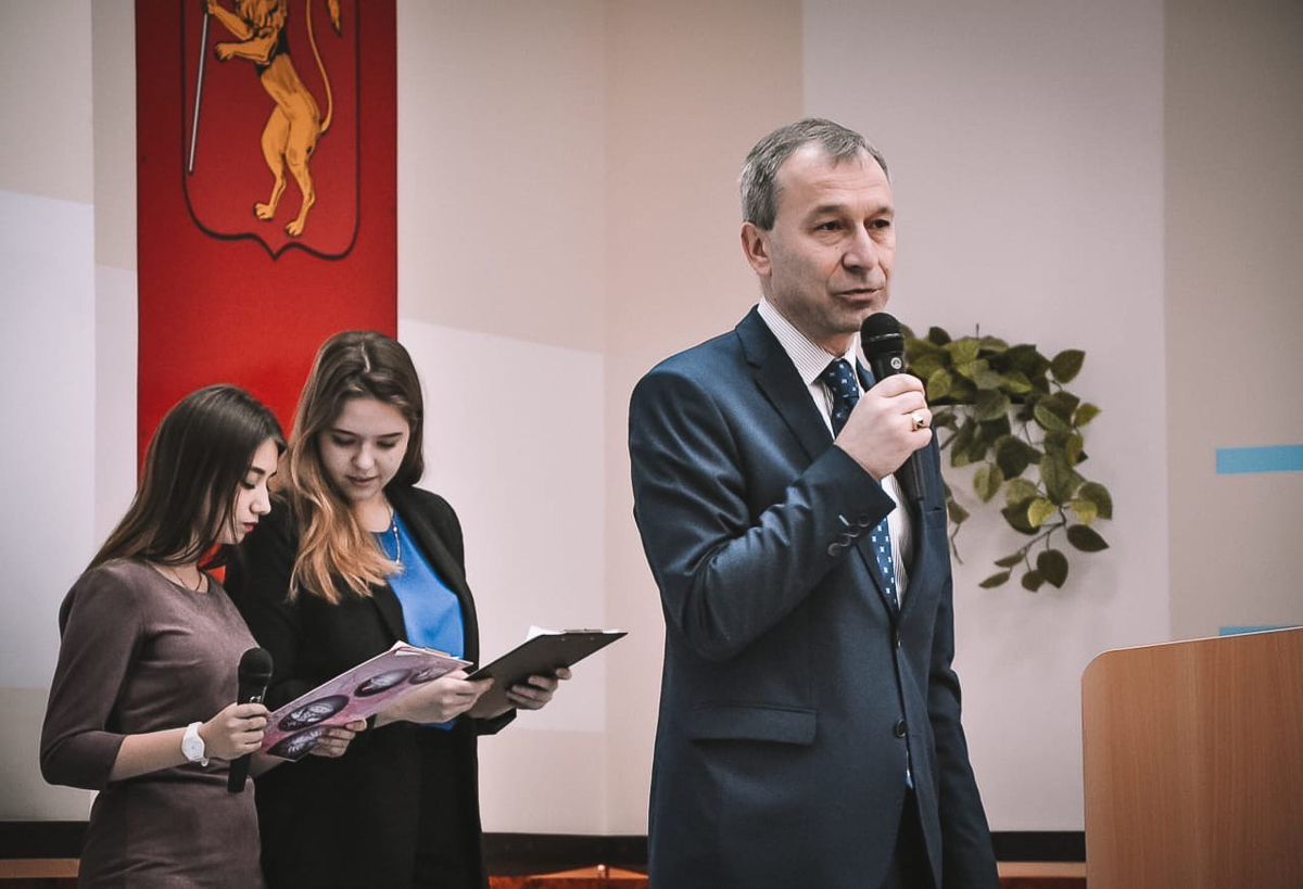 Делимся подробностями грядущих университетских госов: кому придется сдавать экзамены и как выглядит онлайн-защита дипломов