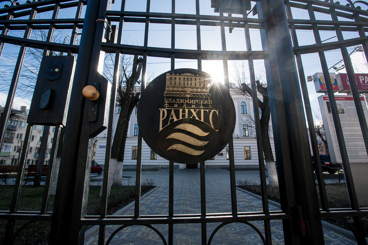 Делимся подробностями грядущих университетских госов: кому придется сдавать экзамены и как выглядит онлайн-защита дипломов