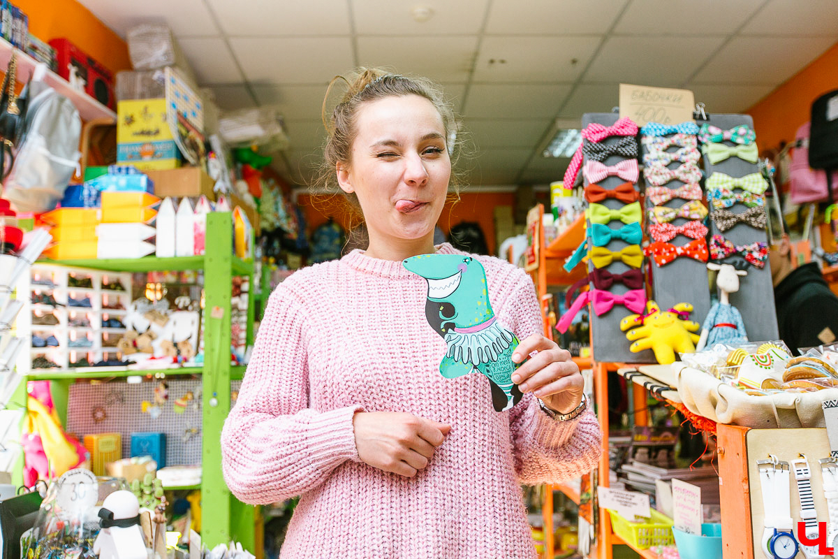 Эволюция сувениров во Владимире продолжается: теперь это мерч с эксклюзивными надписями и дизайнерская продукция с символикой города
