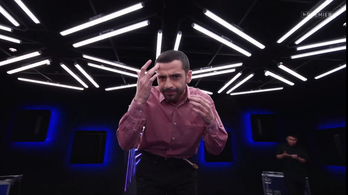 В ожидании пятничного эфира «Comedy Баттл» робкий кавказец Сархан Сафарли рассказал о написанном за шесть дней материале, откликах азербайджанцев и съемках шоу