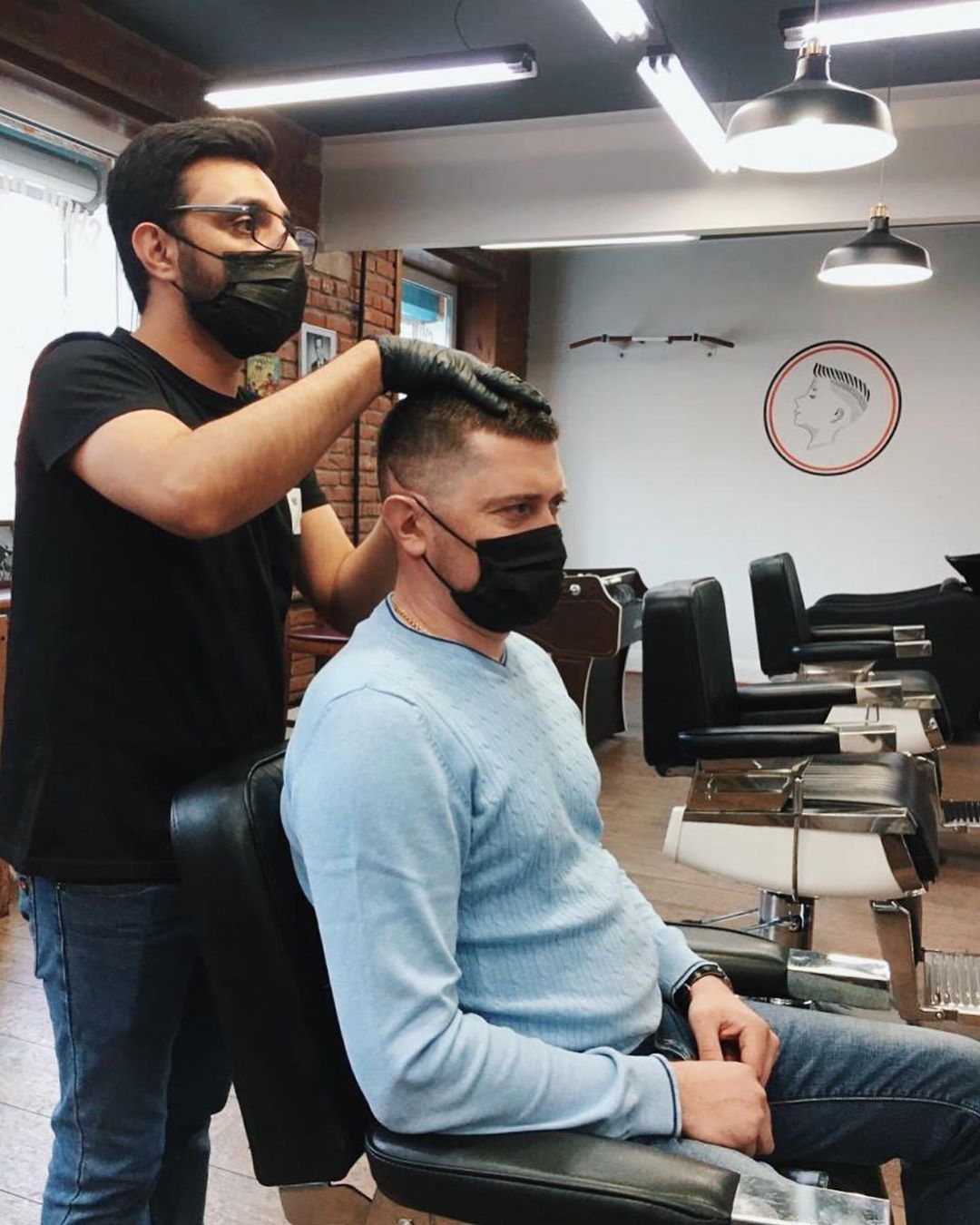 Бьюти-сфера возвращается к жизни после почти месяца простоя. Что говорят представители индустрии о нынешних реалиях и будущем?